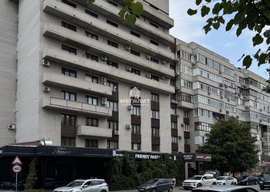 Ершова расположена гимназия №126, по ул. Космонавтов расположен лицей №121, многопрофильный лицей №11 «Унбер» на проезде Ю Ахметзянова, Международная школа «Униускул» по ул. П Лумумба, средняя школа №15 по ул. 8 Марта.<br /><em><br />        Чистая продажа.