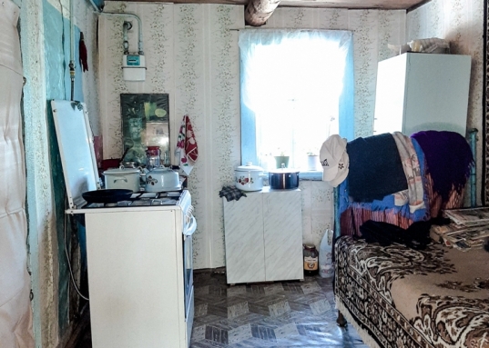 Также изюминкой места является, близкое расположение к р.