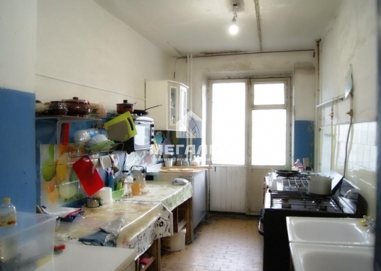 Продам 1-комнатную квартиру (комната со статусом квартиры) с ремонтом в самом центре Кировского района по привлекательной цене!