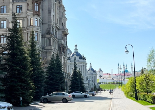 Квартира общей площадью 264,4 кв.м ( без учета летних неотапливаемых помещений) расположена на 7-8 этаже и имеет идеальную планировку!