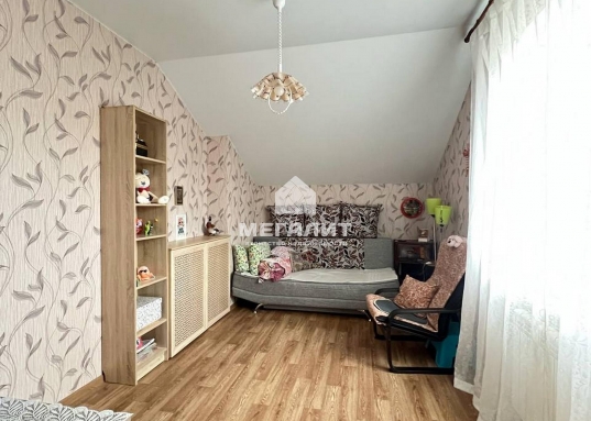 Звоните сейчас и узнайте все подробности!<br /><br />Рядом поселки: Кызыл-Байрак, Нариман, Ташевка, Ключищи, Нижний Услон, Теньки, Лабышка, Гребени, Матюшино.<br /><br />Возможен обмен, торг, ипотека.<br />​​​​​​​<br /><strong>С уважением, ваш гид в мире недвижимости, Ольга Валиуллина.<br />АН «МЕГАЛИТ» основано в 2004 году.