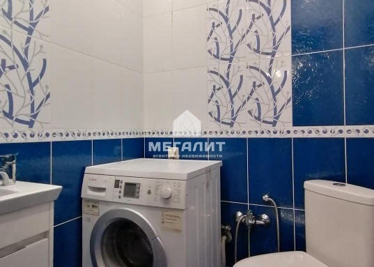 д. 1А детский сад №268, по улице Копылова, д.13 гимназия №37, по улице Симонова, д. 5 расположена школа №62.