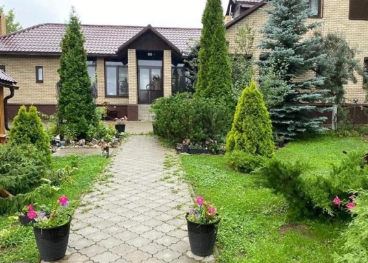 Адрес: ул. Центральная, Площадь дома: 200,6 м<sup>2</sup>, Площадь участка: 16,3 соток, Поселок: с. Матюшино, Район: Верхнеуслонский