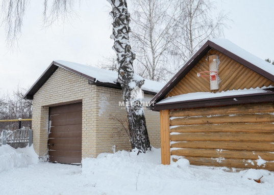 Все документ готовы для сделки, а дом - для новоселья!<br />​​​​​​​Возможен обмен, торг.<br /><br />​​​​​<br /><br /><em>Приобретая этот дом, Вы приобретаете не просто стены - Вы получаете стиль жизни, наполненный умиротворением, гармонией и счастливым временем, проведенным с близкими людьми.</em><br /><br />Рядом находятся: Верхний Услон, Нижний Услон, Ключищи, Печищи, Моркваши, Октябрьский, Никольское<br /><br /><p><strong>С уважением, ваш гид в мире недвижимости, Шахимарданова Гузель.</strong></p><p><strong>АН «МЕГАЛИТ» основано в 2004 году.