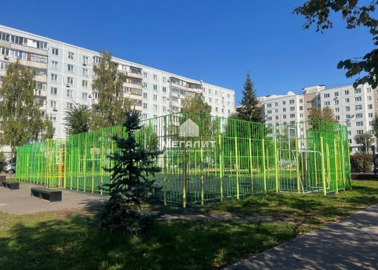 Адрес: ул. Ямашева пр-кт, дом 82, Количество комнат: 2, Общая площадь: 51.1 м<sup>2</sup>, Жилая площадь: 28.8 м<sup>2</sup>, Площадь кухни: 9.7 м<sup>2</sup>, Этаж: 5/9, Тип дома: Панельный