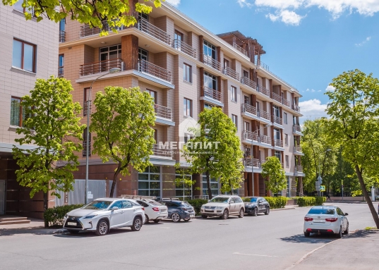 Куплю 4-х комнатную в ЖК "Вишневый сад" в центре Казани? Продам!