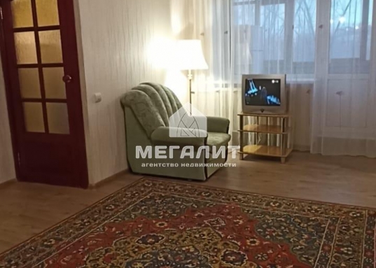 Адрес: ул. Дальняя, дом 6, Количество комнат: 2, Общая площадь: 43 м<sup>2</sup>, Жилая площадь: 28 м<sup>2</sup>, Площадь кухни: 5 м<sup>2</sup>, Этаж: 3/5, Тип дома: Кирпичный, Район: Приволжский