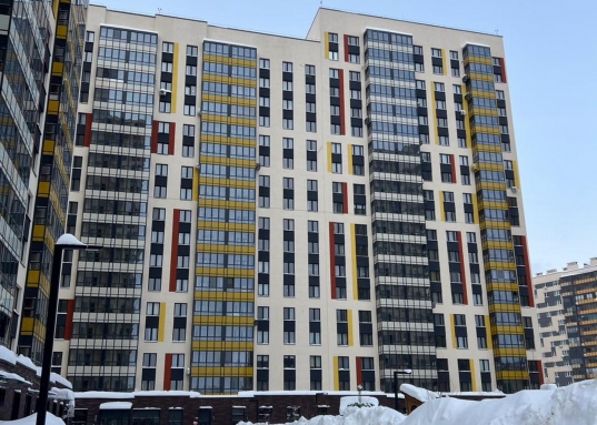 <strong>В продаже видовая квартира с ремонтом в новом современном ЖК "Светлая Долина"!</strong><br /><br />«Светлая Долина» – ЖК <strong>комфорт-класса</strong>, расположенный в Советском районе Казани, вдоль Мамадышского тракта.